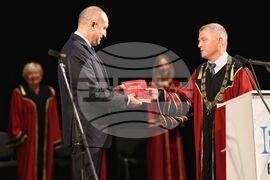 Бургас - университет "Проф. д-р Асен Златаров" - Румен Радев - плакет "Св. св. Кирил и Методий