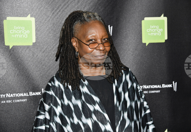 Винаги има причина за това, което правя, казва актрисата Упи Голдбърг, която днес навършва 70 години