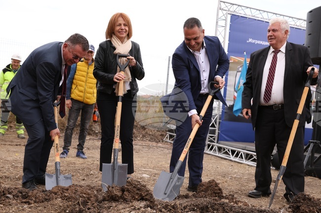 Нова метростанция в „Обеля“ - първа копка