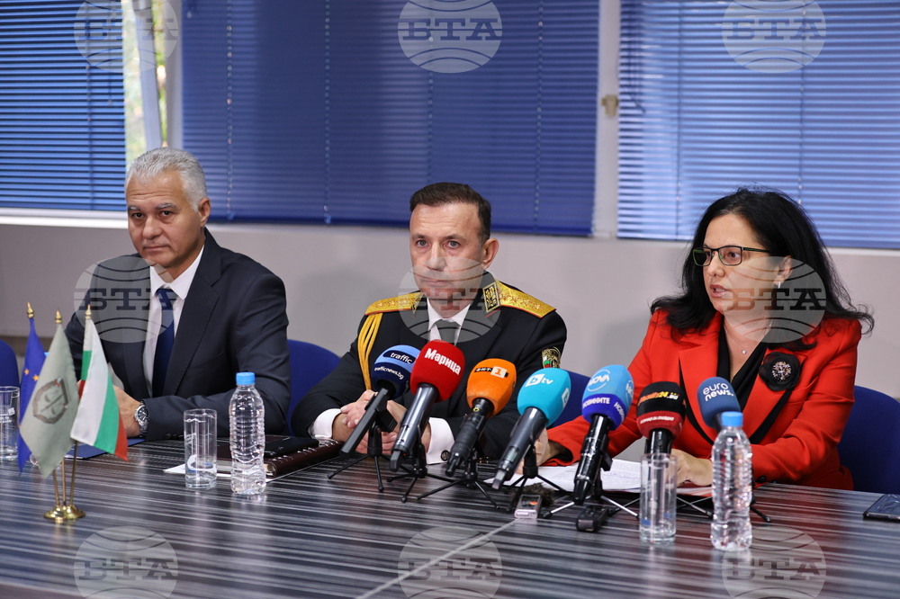 Пловдив - разкрита престъпна група - пресконференция