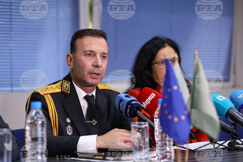 Пловдив - разкрита престъпна група - пресконференция