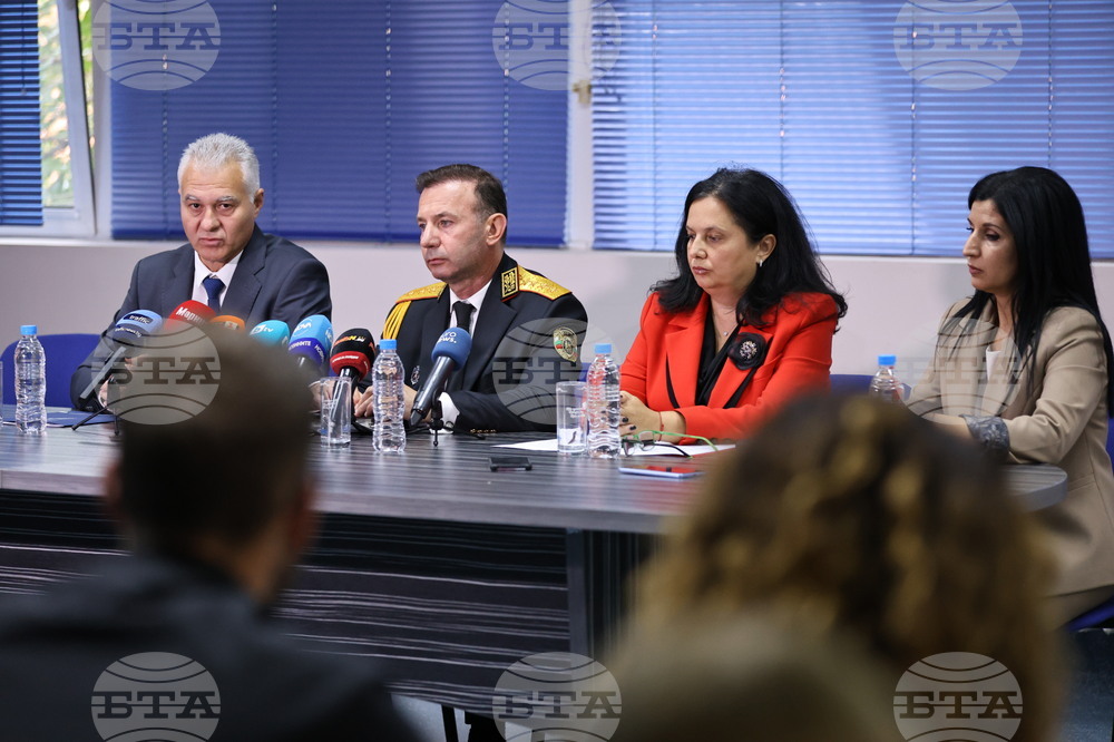 Пловдив - разкрита престъпна група - пресконференция