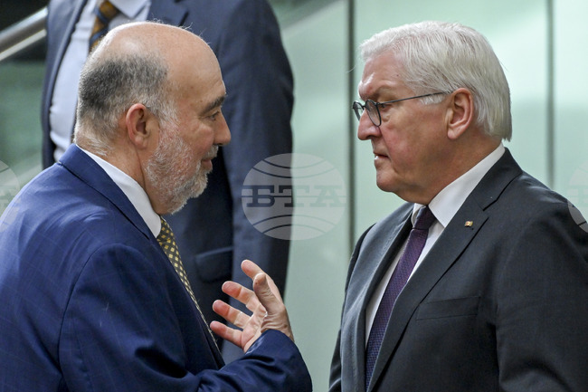 Израелският посланик в Германия каза, че отношенията с Берлин са обтегнати след частичното спиране на износа на оръжия