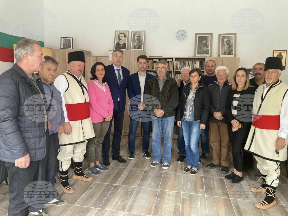 Българският посланик в Сърбия Петко Дойков посети селата Звонци, Ракита и Трънски Одоровци