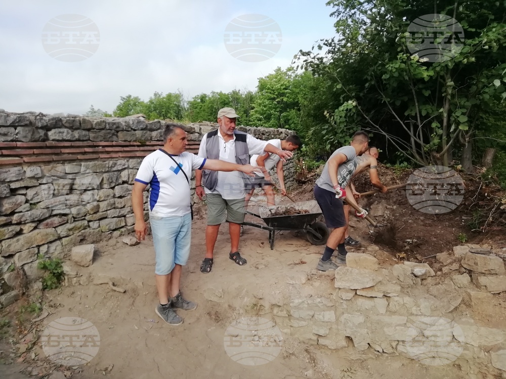 С нови открития, с находки от злато и сребро приключи археологическото лято на крепостта „Мисионис“ край Търговище