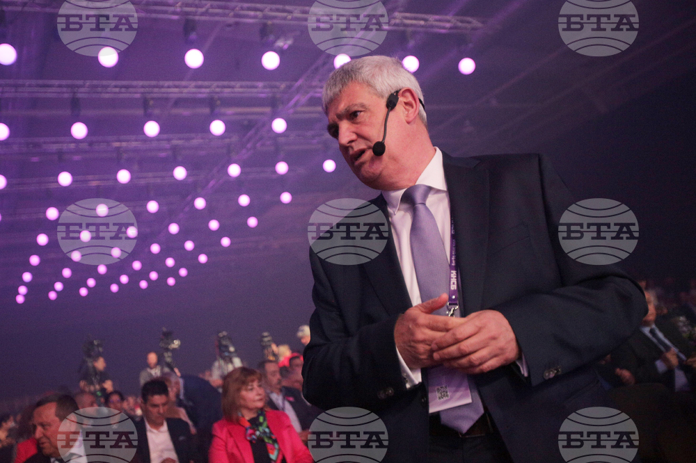 9th Congress of CITUB Opens with Bulgarian and European Anthems