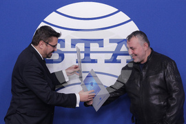 Национален пресклуб на БТА - договор - подписване