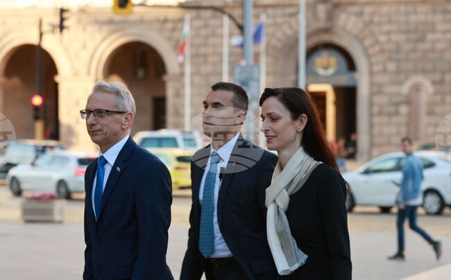 Президентство - консултативна среща