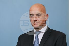 Президентство - брифинг - Асен Тутеков