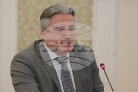 Национална валута - демонстрационен дебат