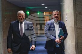 Парламент - кулоари