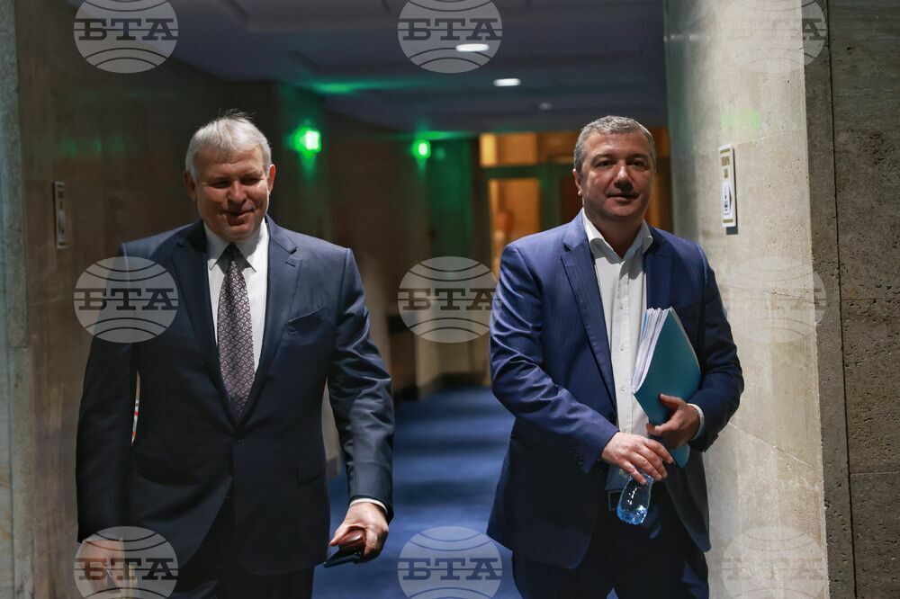 Парламент - кулоари