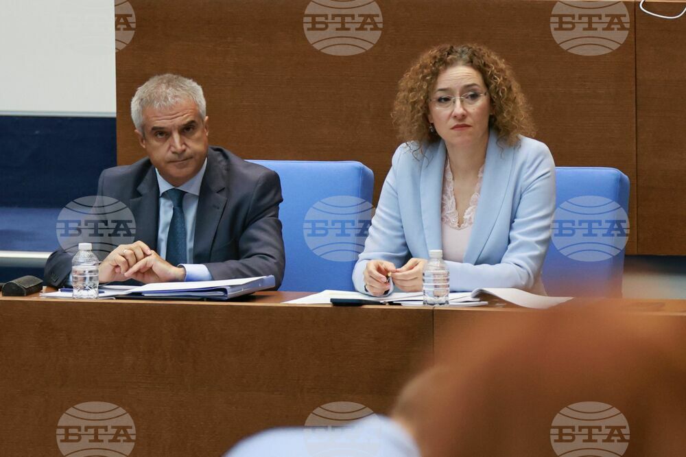 Парламент - извънредно заседание