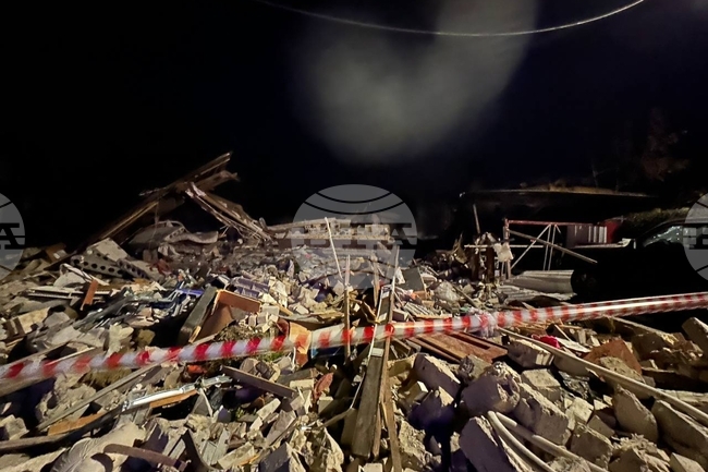 Един човек загина, а четирима са ранени при украински атаки с дронове срещу руската Белгородска област, съобщиха местните власти