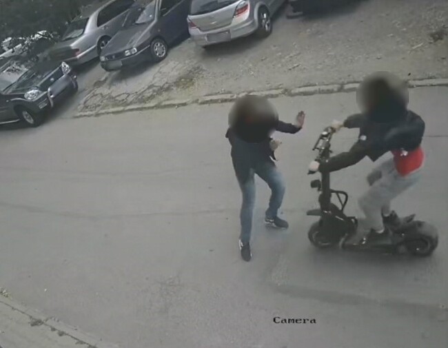 МВР: Полицаи от Първо РУ - СДВР задържаха двама в момент на сделка с дрога