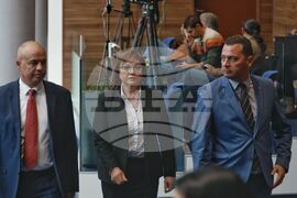 Парламент - извънредно заседание