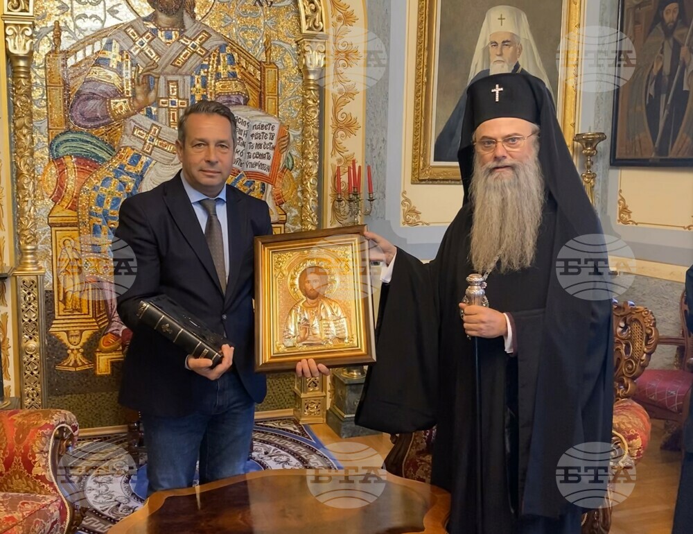 Пловдивският митрополит Николай благослови Тодор Чонов за кметските избори