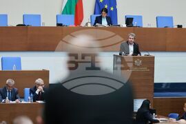 Парламент - извънредно заседание
