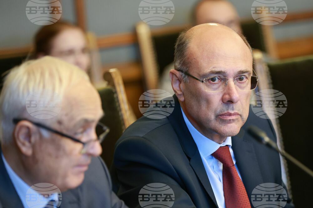 Парламент - Комисия по отбрана - заседание