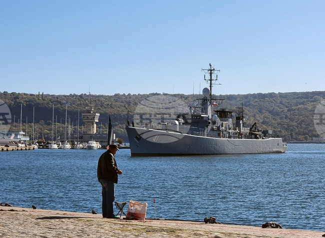  Варна - кораб - учение