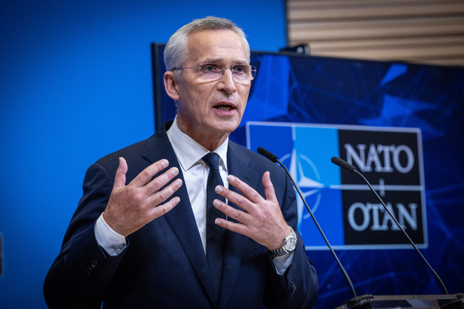 НАТО призова враговете на Израел да не се опитват да се възползват от обстановката след нападението на "Хамас"