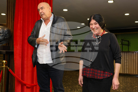 Сатиричен театър - колона с маски - откриване