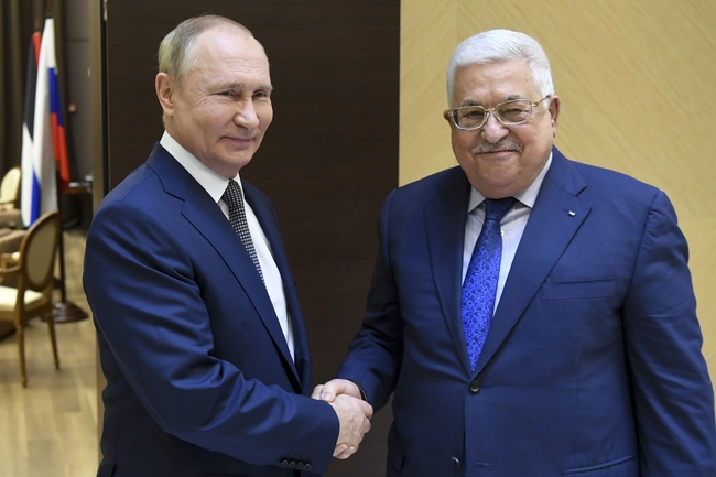 Путин и Абас обсъдиха по телефона конфликта в Газа, съобщи Кремъл