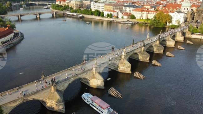 Чехия ограничава маржовете на търговците на горива и намалява акциза 