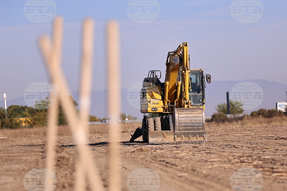 Пловдив - Николай Денков  - завод за преработка на билки - първа копка