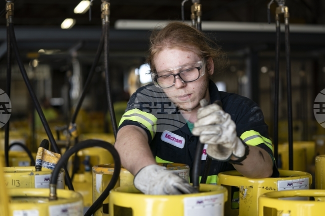 Производството и потреблението на химикали в ЕС намаляват значително през десетгодишния период до 2024 г., отчита Евростат