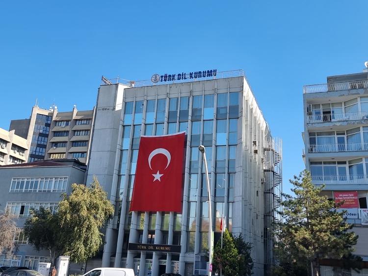 Unemployment in Turkiye Q1 of 2024 Is 8.7%