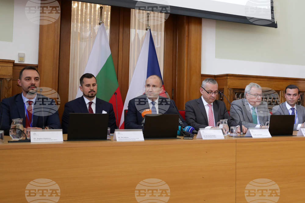 Чехия - Румен Радев - бизнес форум