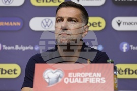 Футбол - национален отбор - пресконференция - Младен Кърстаич