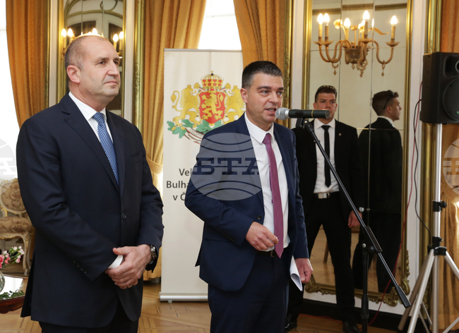 Чехия - Румен Радев - общност - среща