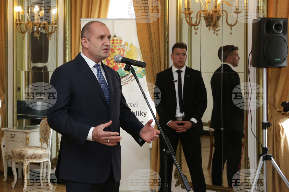 Чехия - Румен Радев - общност - среща