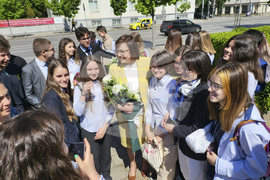 Корнелия Нинова - Светите братя  Кирил и Методий - празник