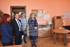 Село Ново село - 150-години Средно училище „Св.св. Кирил и Методий” - Илияна Йотова