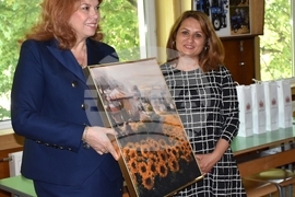 Село Ново село - 150-години Средно училище „Св.св. Кирил и Методий” - Илияна Йотова