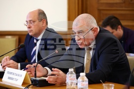 Парламент - Комисия по труда, социалната и демографската политика