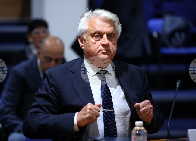 Парламент - Комисия по вътрешна сигурност и обществен ред