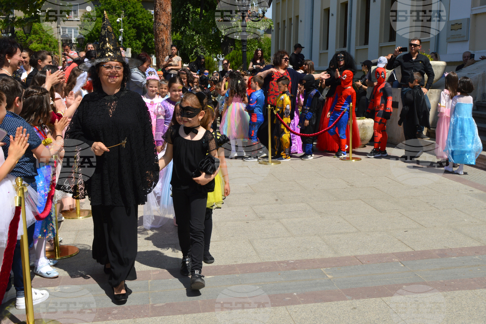 Видин - карнавал „Приказни герои“