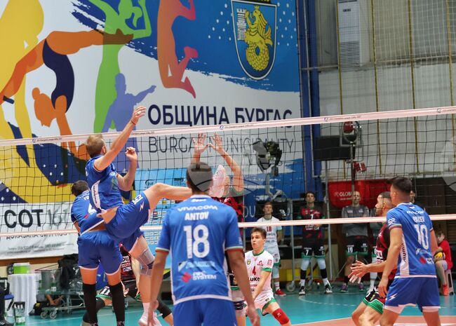 Бургас - волейбол - Нефтохимик 2010 - Левски София
