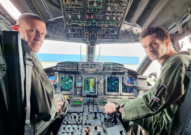 Авиобаза "Враждебна" - празник - авиация