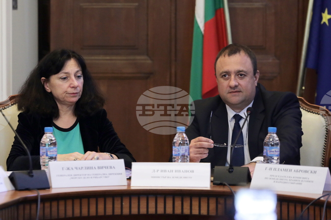  Иван Иванов - Чарлина Вичева - среща