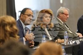 Илияна Йотова - Франкофония - форум