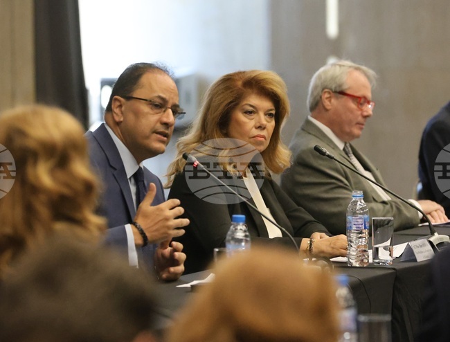 Илияна Йотова - Франкофония - форум