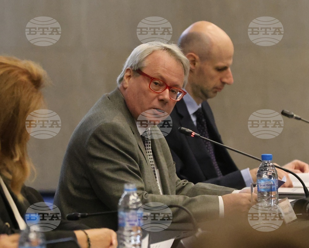 Илияна Йотова - Франкофония - форум