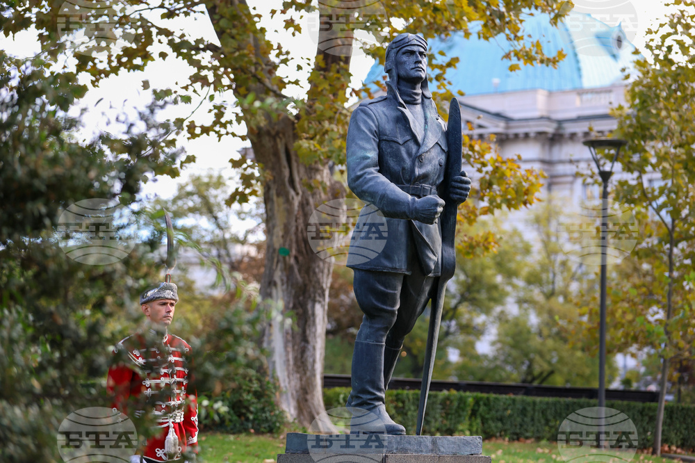 Паметник на летеца - празник на ВВС