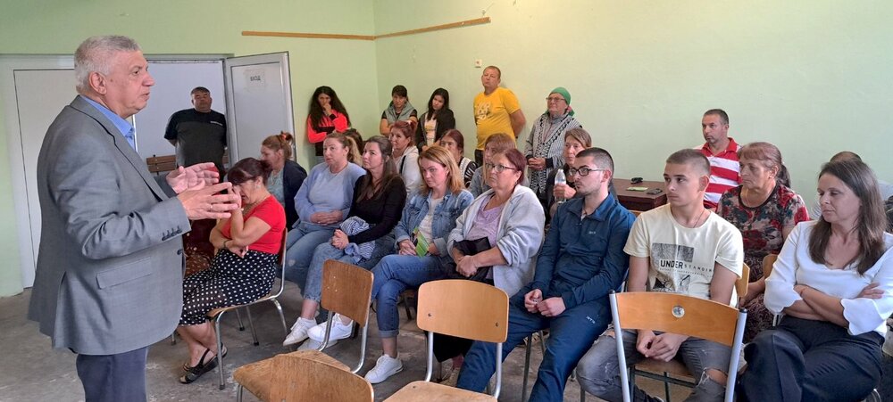 Николай Шушков се ангажира да помогне с узаконяването на къщите и имотите в с. Церово