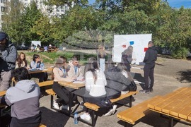 Училище - зелено пространство